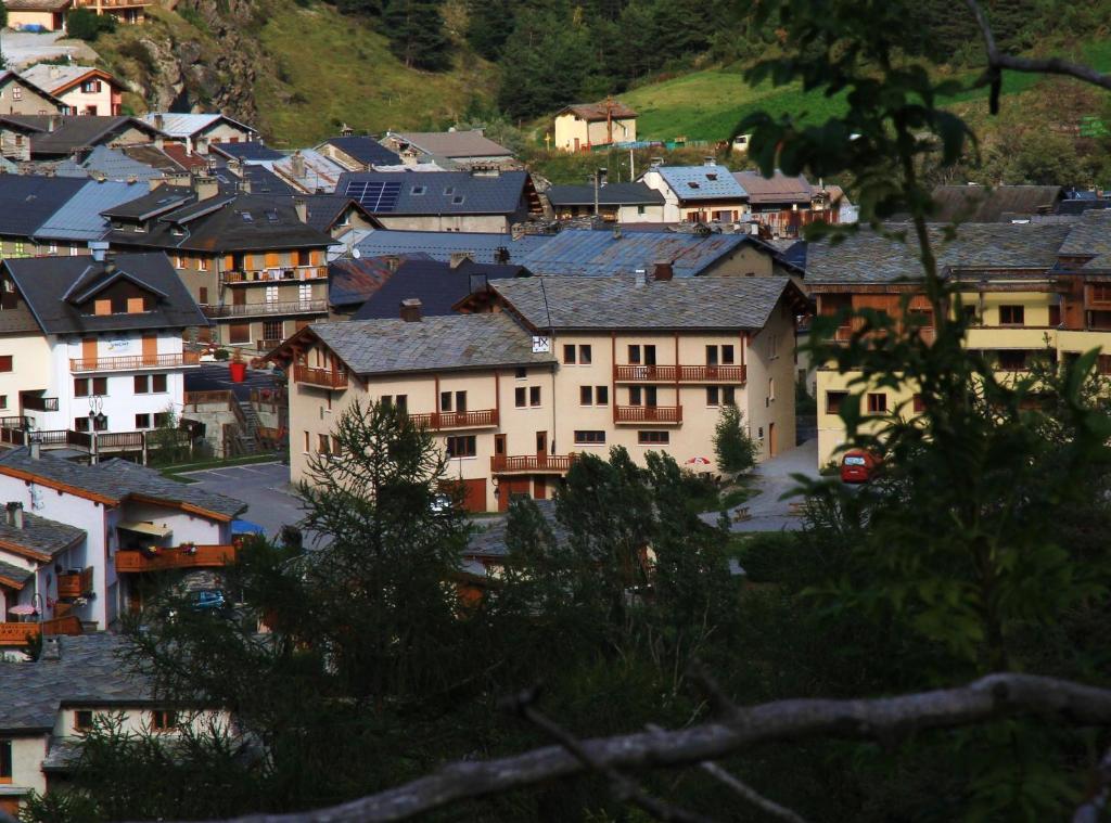 Hotel Restaurant L'Outa 特米哥农 外观 照片