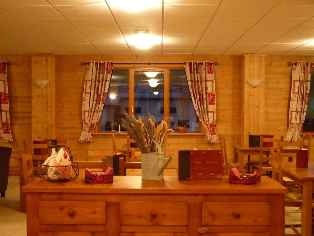 Hotel Restaurant L'Outa 特米哥农 外观 照片