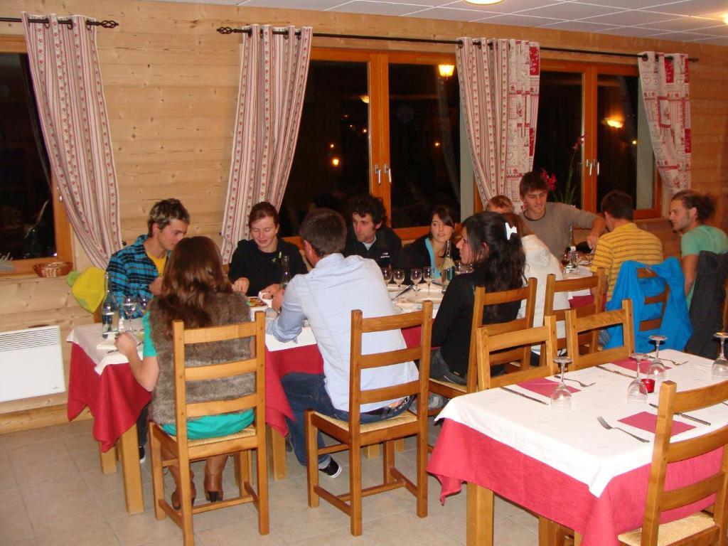 Hotel Restaurant L'Outa 特米哥农 外观 照片